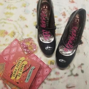 Betsey Johnson Black Patent leather MaryJane Sz6.5